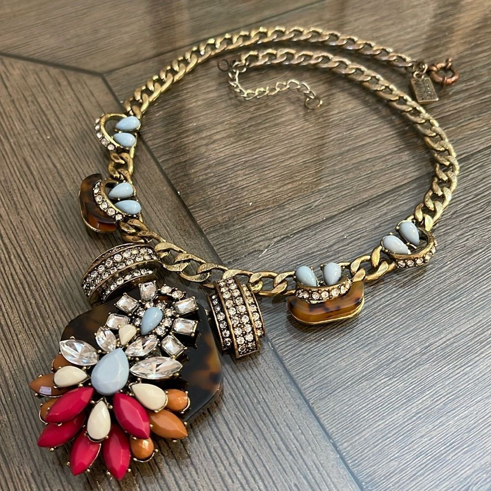 Simple Addiction Antique Gold Statement Necklace